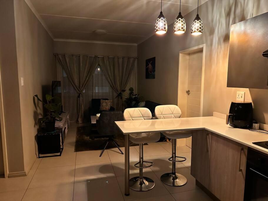 Maria's Place Apartamento Midrand
